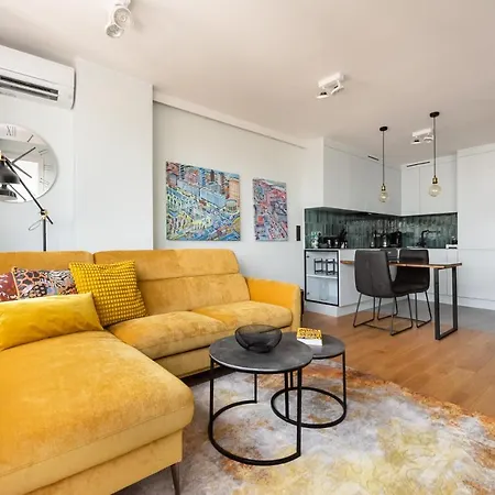 Panorama Chmielna 35 By Bookinghost Apartman